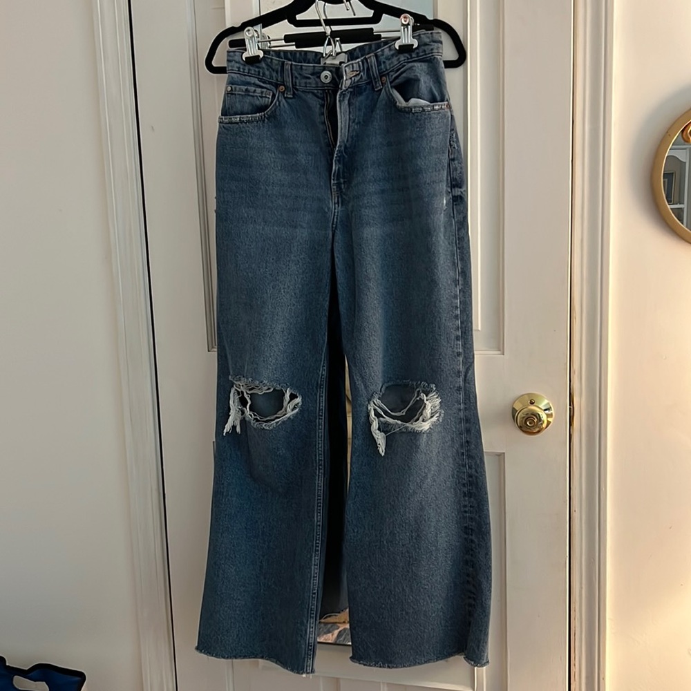 H&M Wide Leg Skater Jeans Women’s size 8